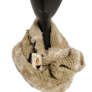 NWT POSH INFINITY SCARF BY NOELLE